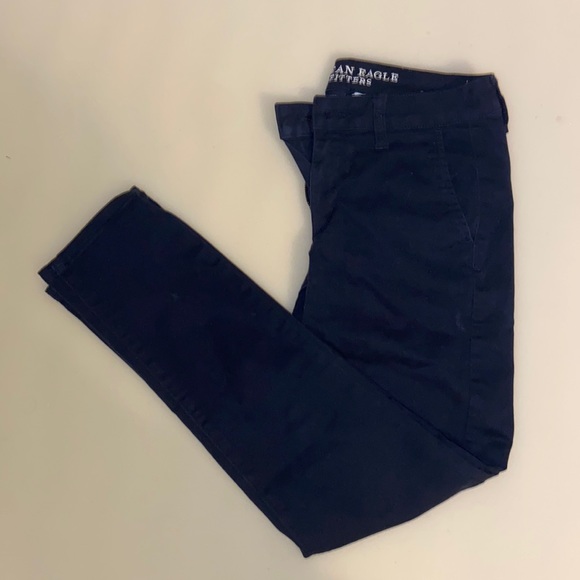 NWOT AEO Navy Khaki Pants - Picture 1 of 6